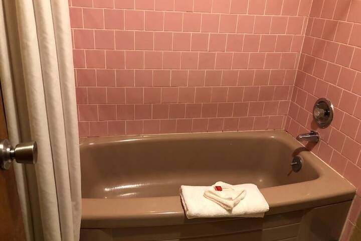 Room 12 of 26
