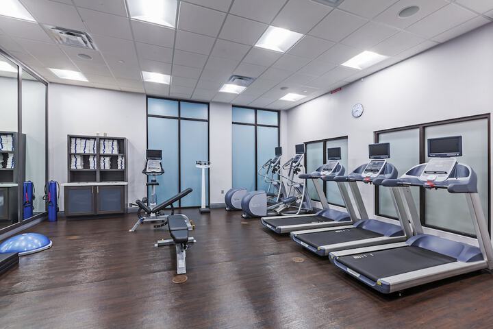 Holiday Inn Houston NE - Bush Airport Area by IHG