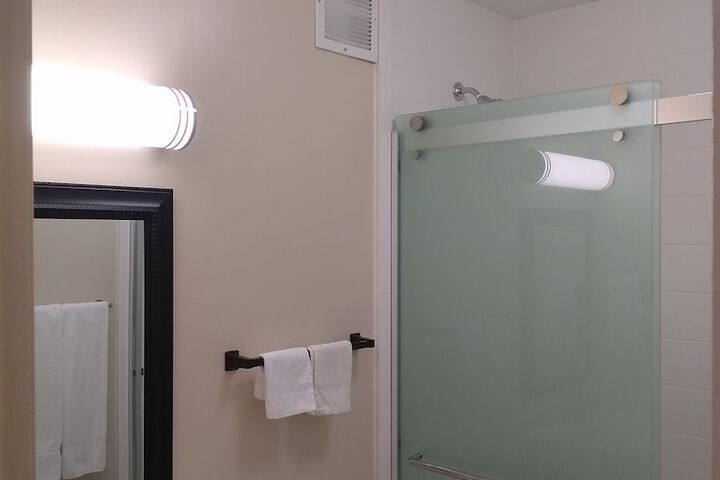 Room 25 of 54
