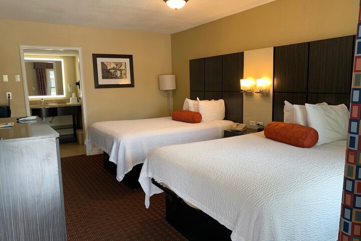 Room 11 of 31