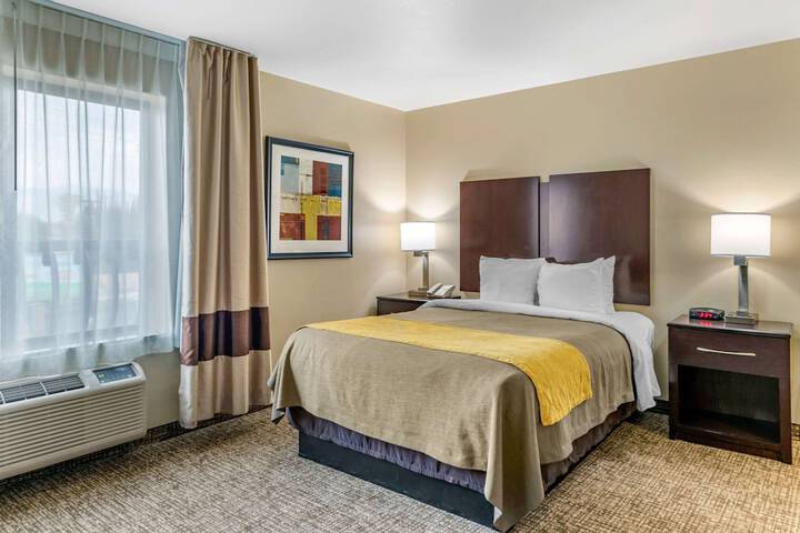 Room 22 of 38