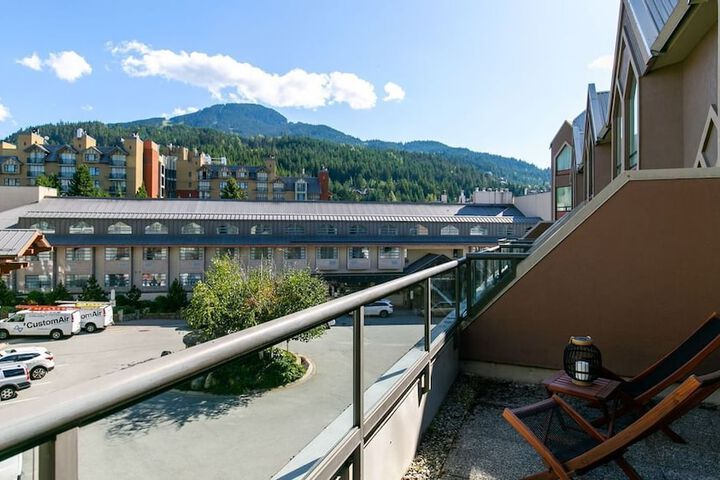 Adara Hotel