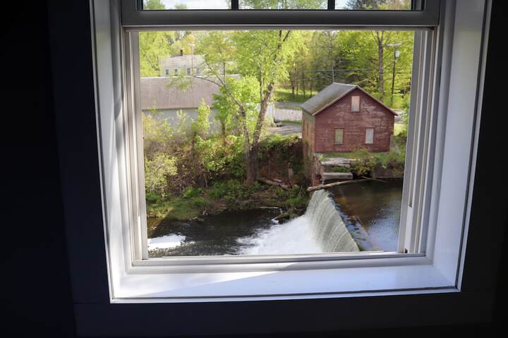 Old Mill Inn