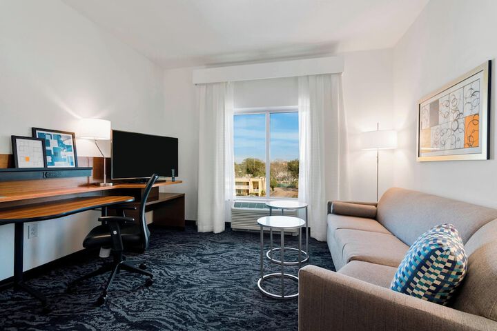 Room 20 of 39