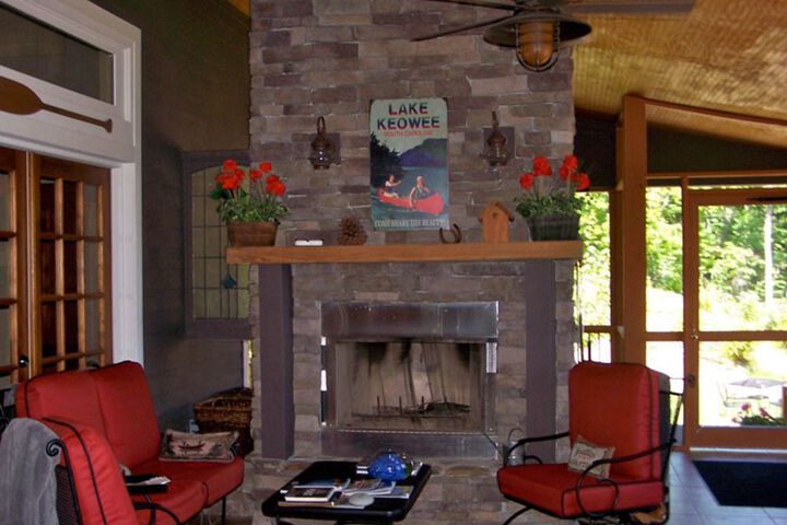 THREE PINES VIEW