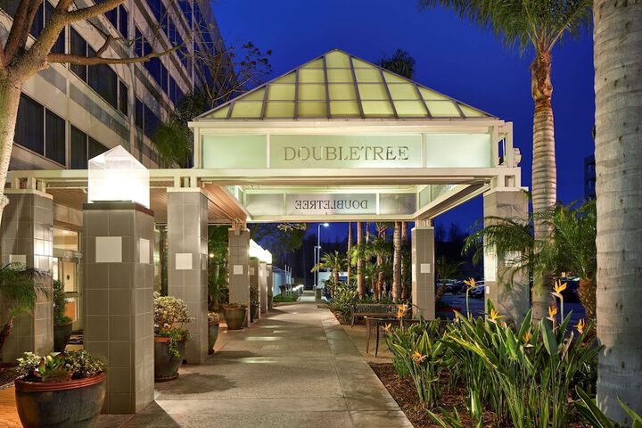 Hotel 2 of 50