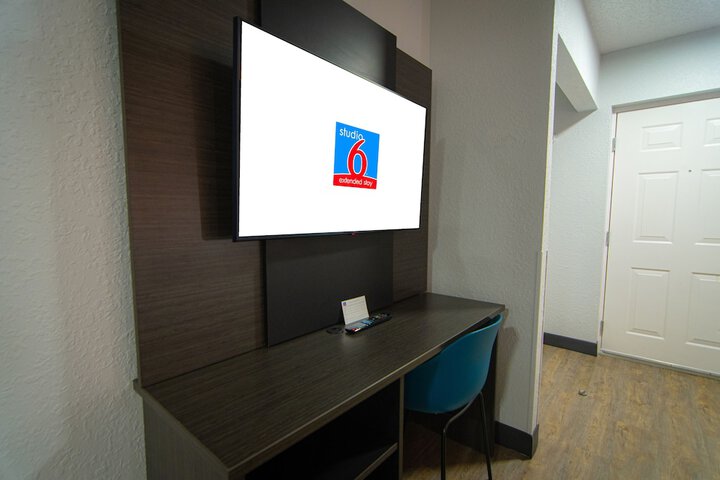 Room 26 of 43