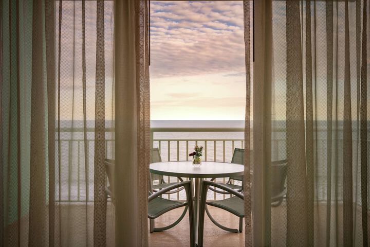 Room 16 of 65