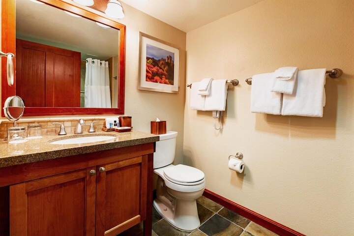 Everline Resort and Spa Lake Tahoe