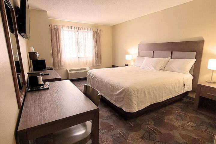 Room 17 of 32