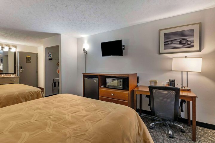 Room 26 of 43