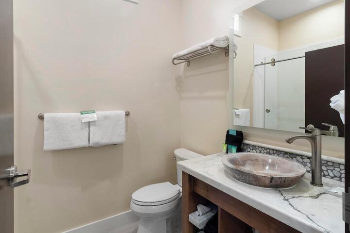 Bluff Dwellings Resort
