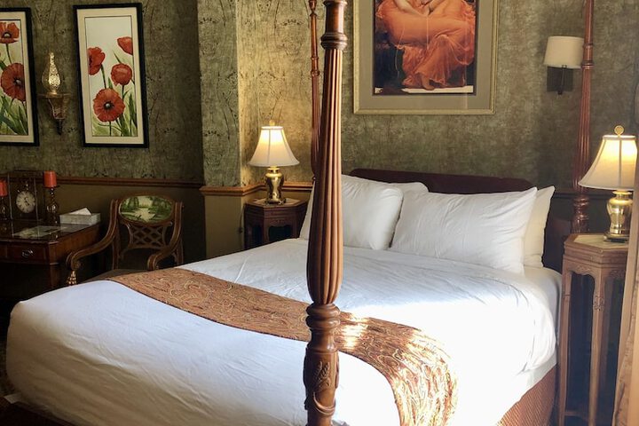 Room 40 of 87