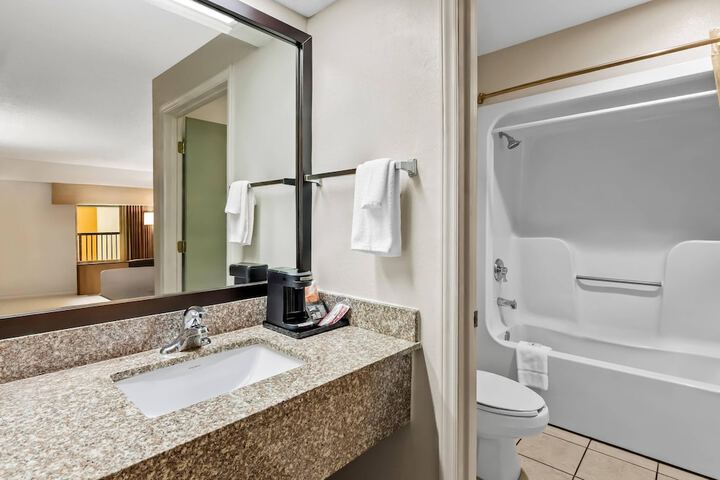 Quality Inn Hillsville