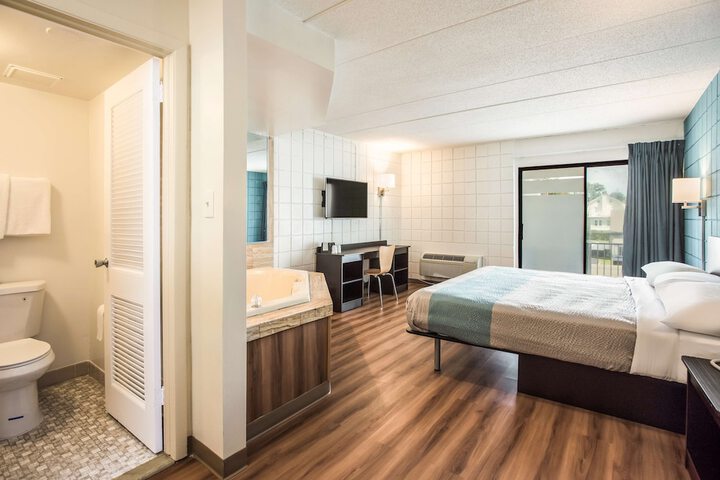Room 16 of 31
