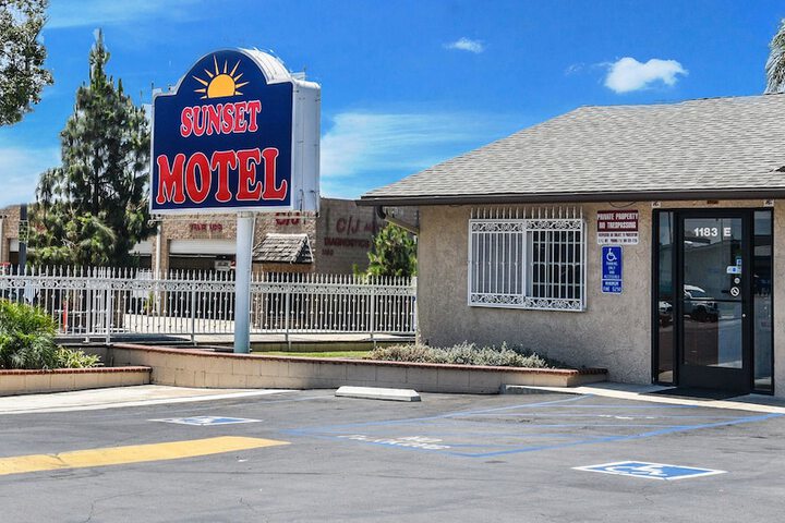 Sunset Motel