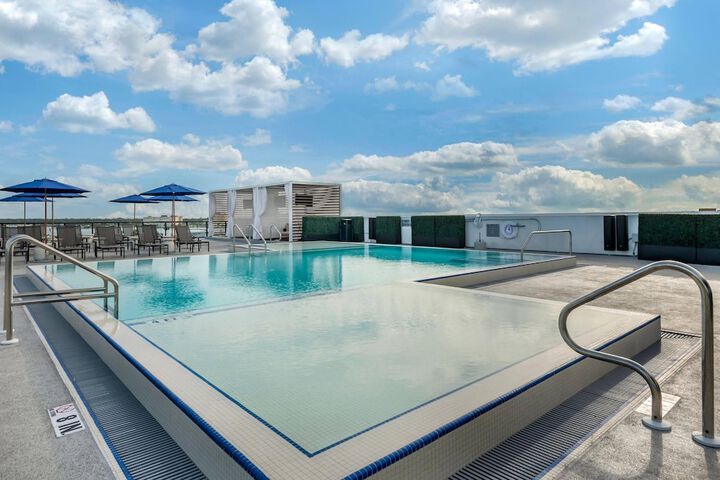 Cambria Hotel St. Petersburg-Madeira Beach Marina