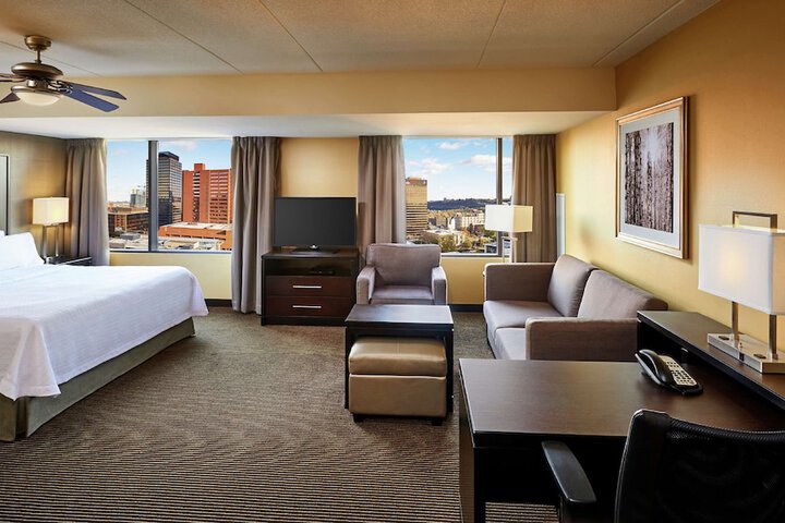 Homewood Suites by Hilton Hamilton Ontario, Canada