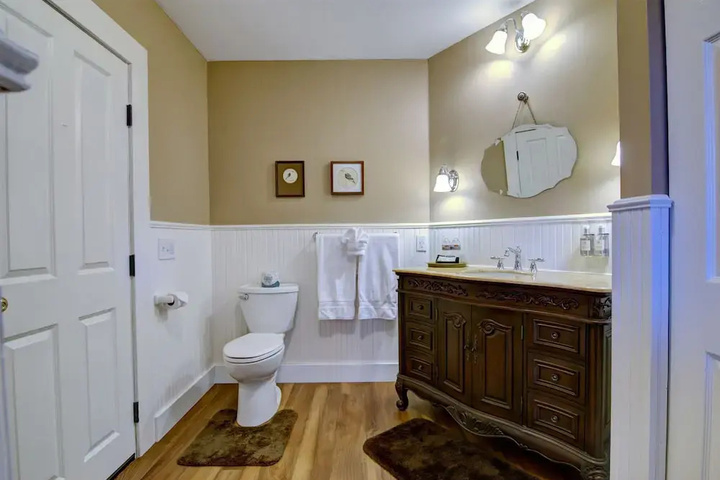 Blue Goose Inn B & B