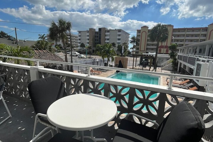 Holiday Isles Resort