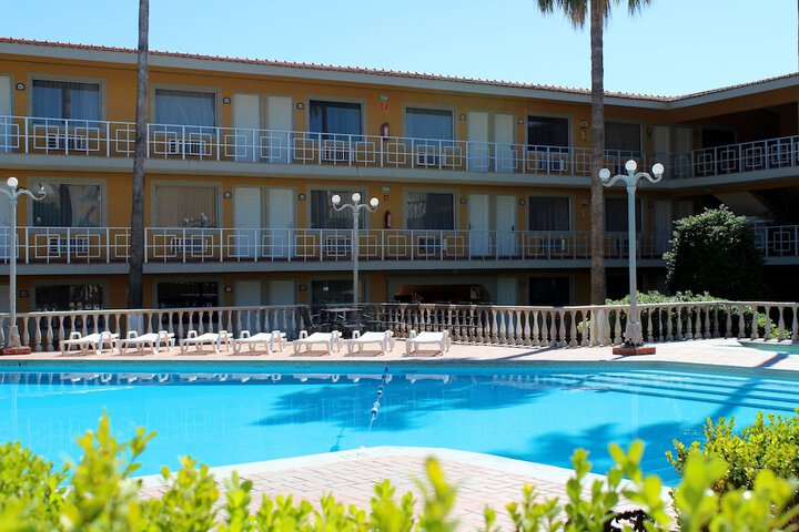 Hotel 3 of 58
