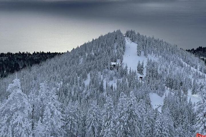 Appreciate this exclusive private penthouse located on Lake Tahoe