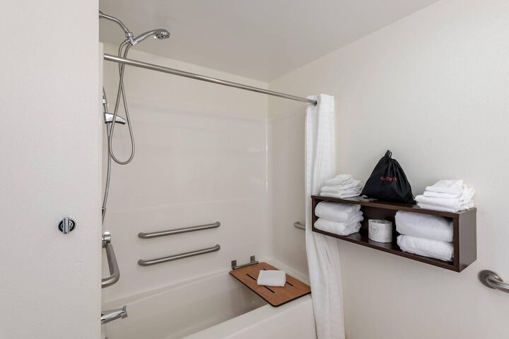 Country Inn & Suites by Radisson Findlay, OH