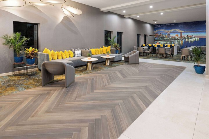 Hotel Interior 10 of 40