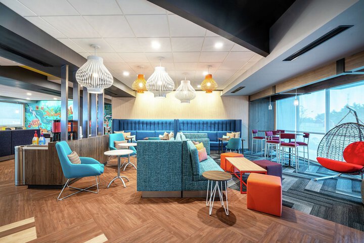 Tru by Hilton Greenville