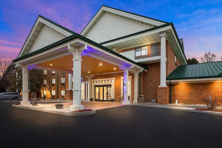 Hotel 3 of 56