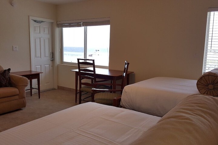 Room 26 of 85
