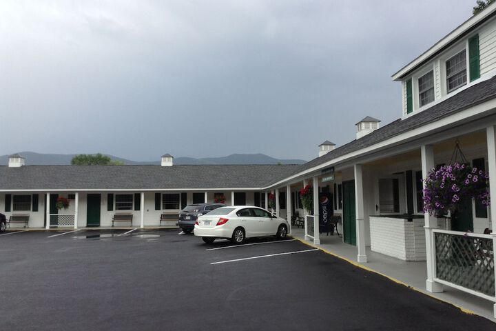 Hotel 3 of 35