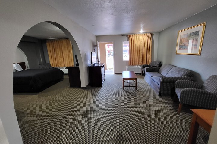 Room 18 of 20
