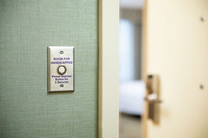 Room 34 of 44