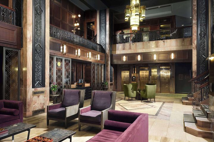 Hotel Phillips Kansas City Curio Collection by Hilton