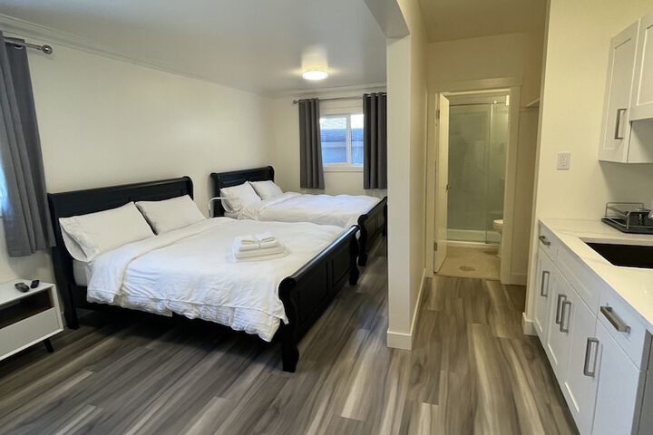 Room 53 of 94