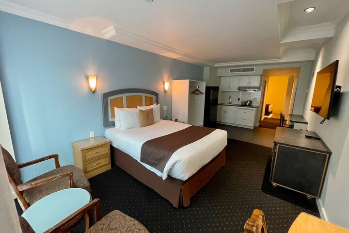 Room 42 of 58