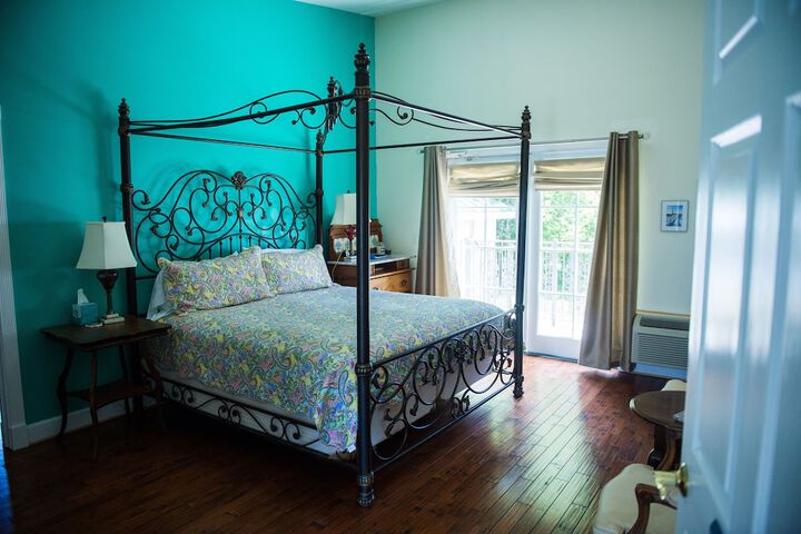 Room 26 of 54