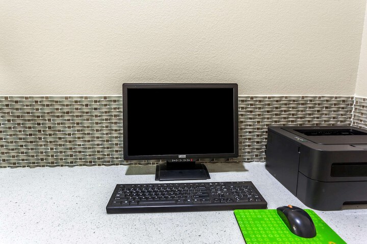 Business Center 55 of 56