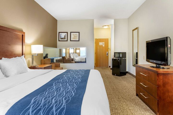 Room 16 of 35