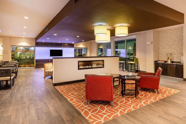 La Quinta Inn & Suites by Wyndham Wichita Falls - MSU Area