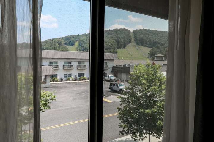 Hotel View 106 of 112