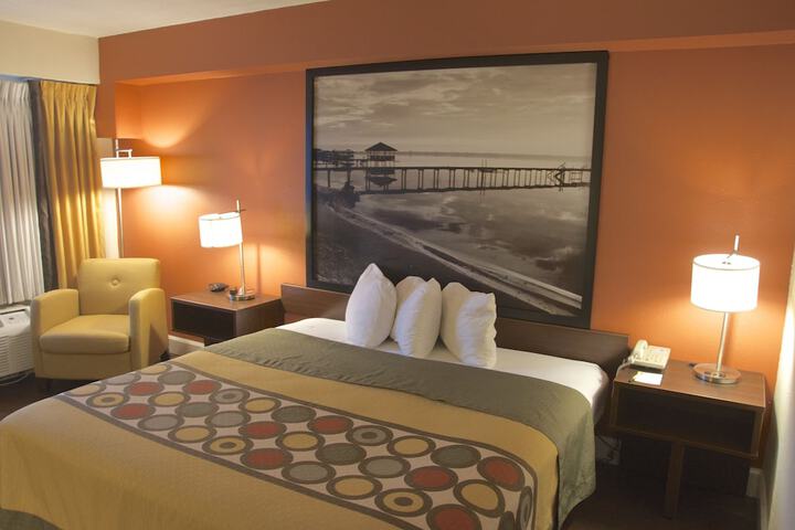 Room 20 of 27