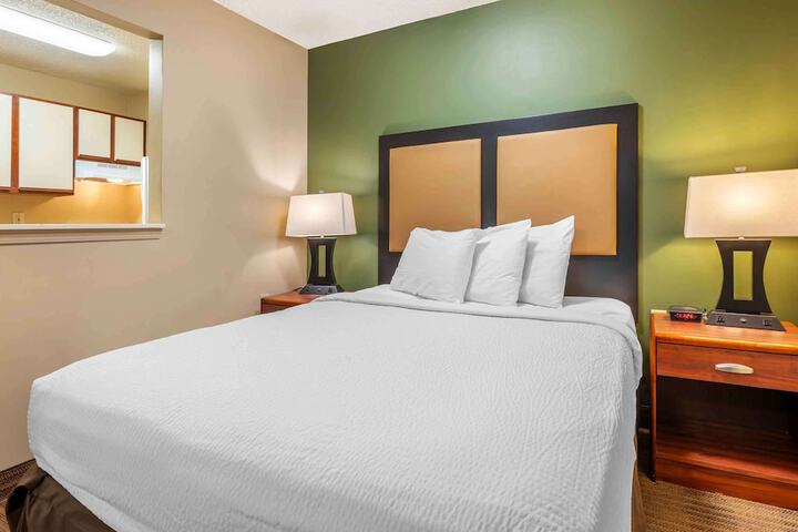 Room 21 of 24