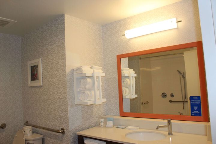 Room 42 of 63