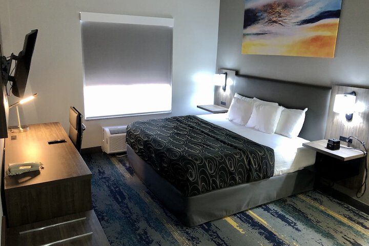Room 36 of 60
