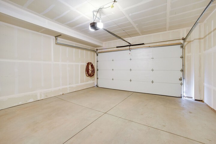 Dtwn Woodland Park Townhome w / Covered Deck