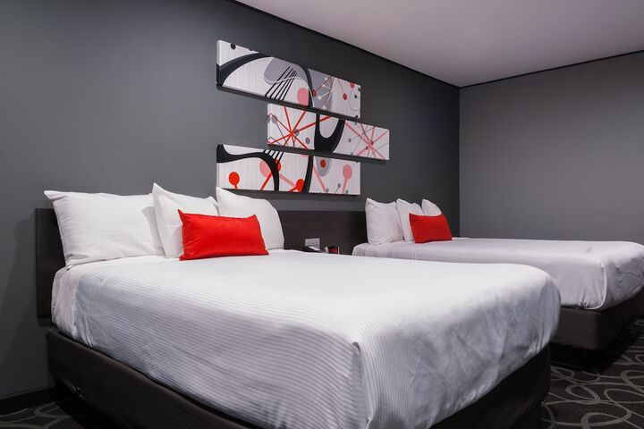 Room 12 of 20