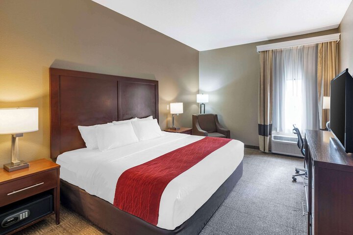 Room 34 of 38
