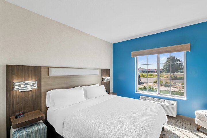 Holiday Inn Express Hotel & Suites Council Bluffs - Convention Center by IHG